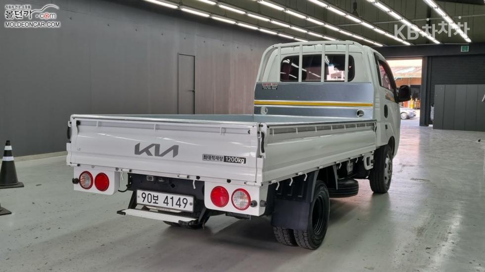 2018 - kia bongo iii