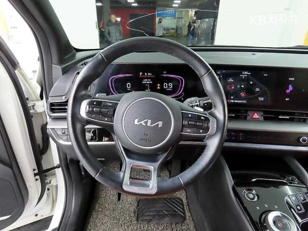 2022 - kia sportage