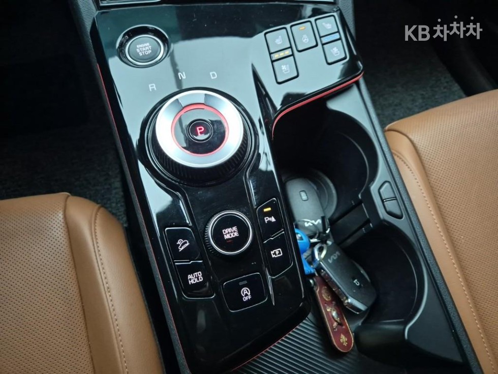 2022 - kia sportage