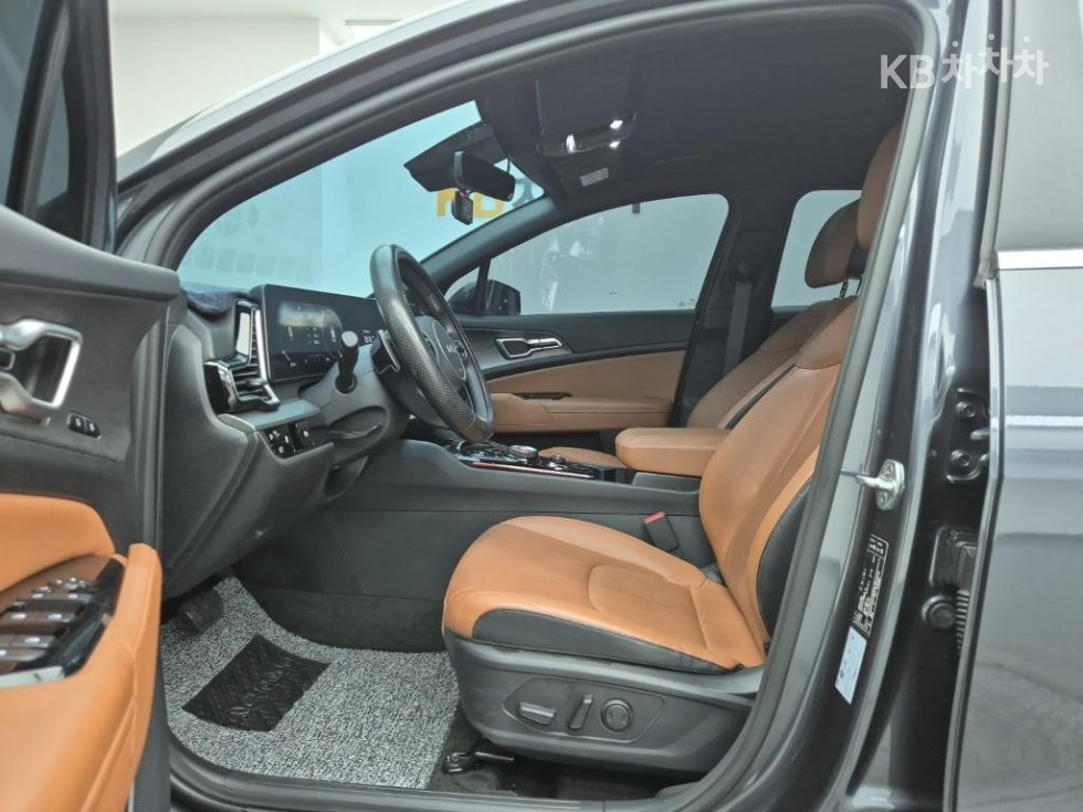 2022 - kia sportage