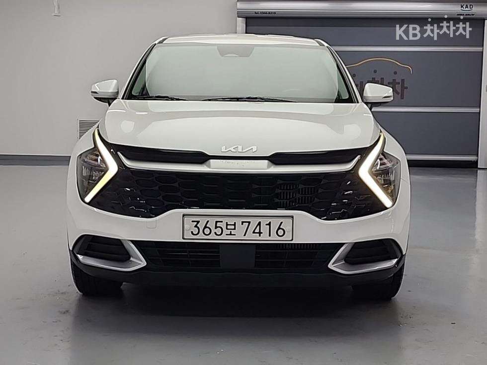 2022 - kia sportage