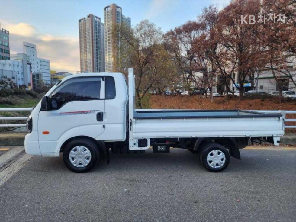 2020 - kia bongo iii