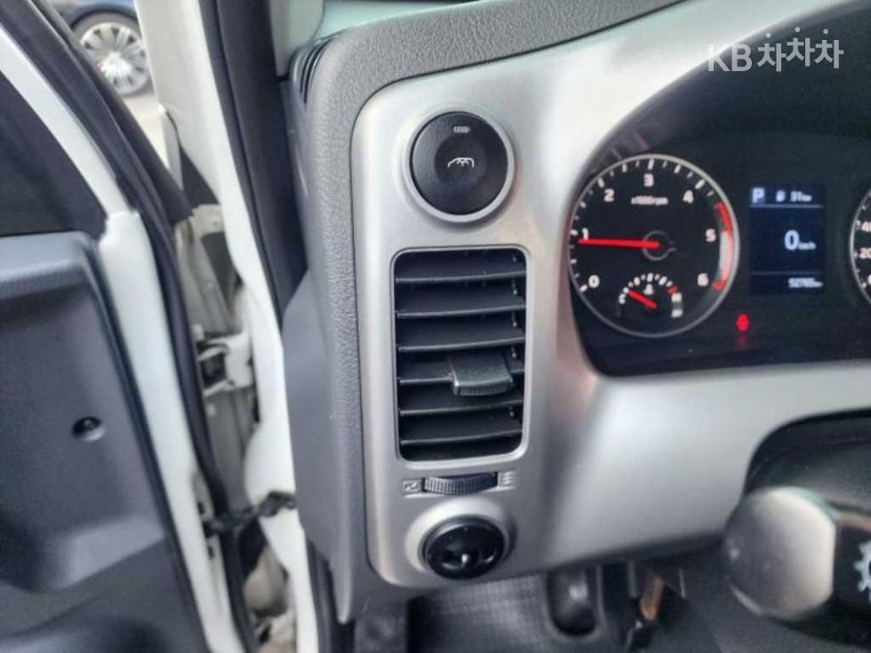2020 - kia bongo iii