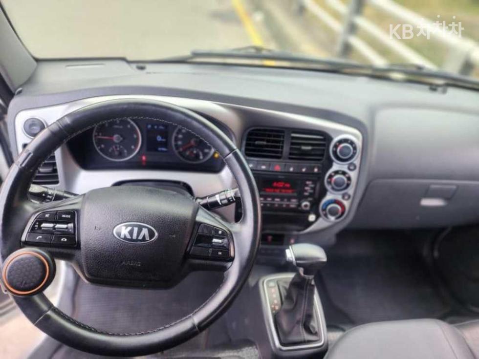 2020 - kia bongo iii