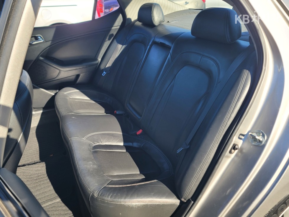 2011 - kia k5