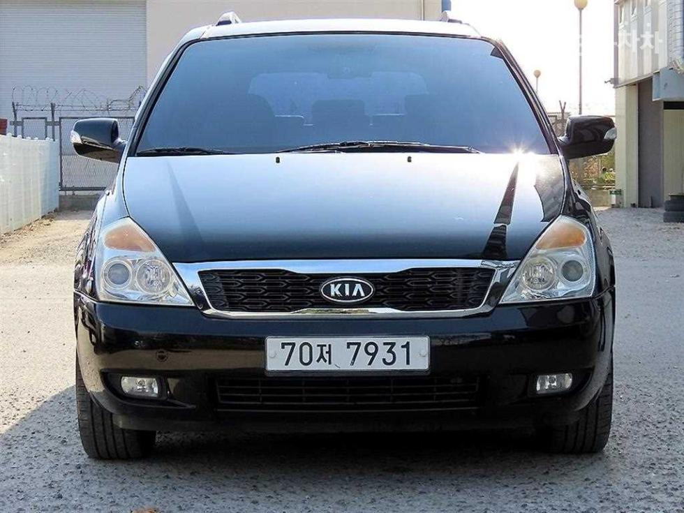 2011 kia carnival