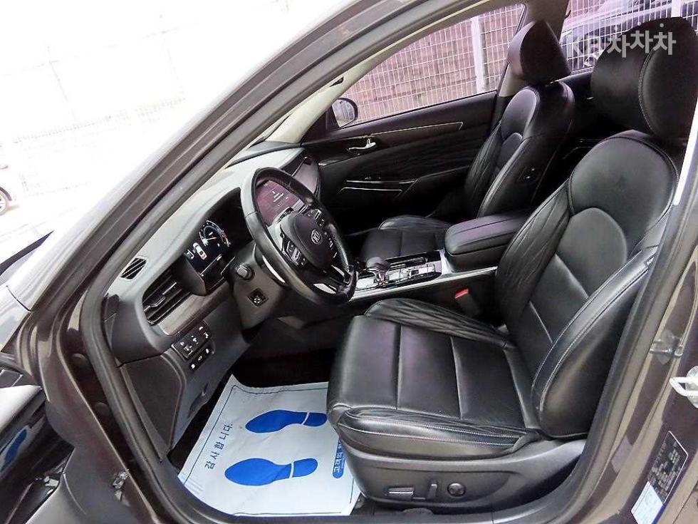 2020 - kia k7