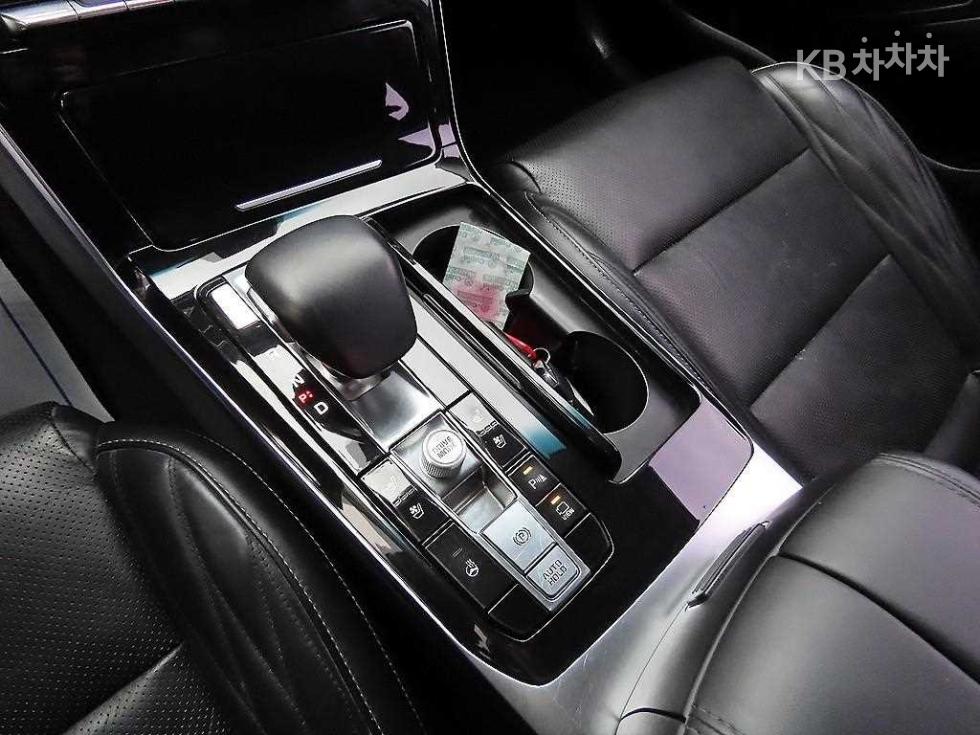 2020 - kia k7