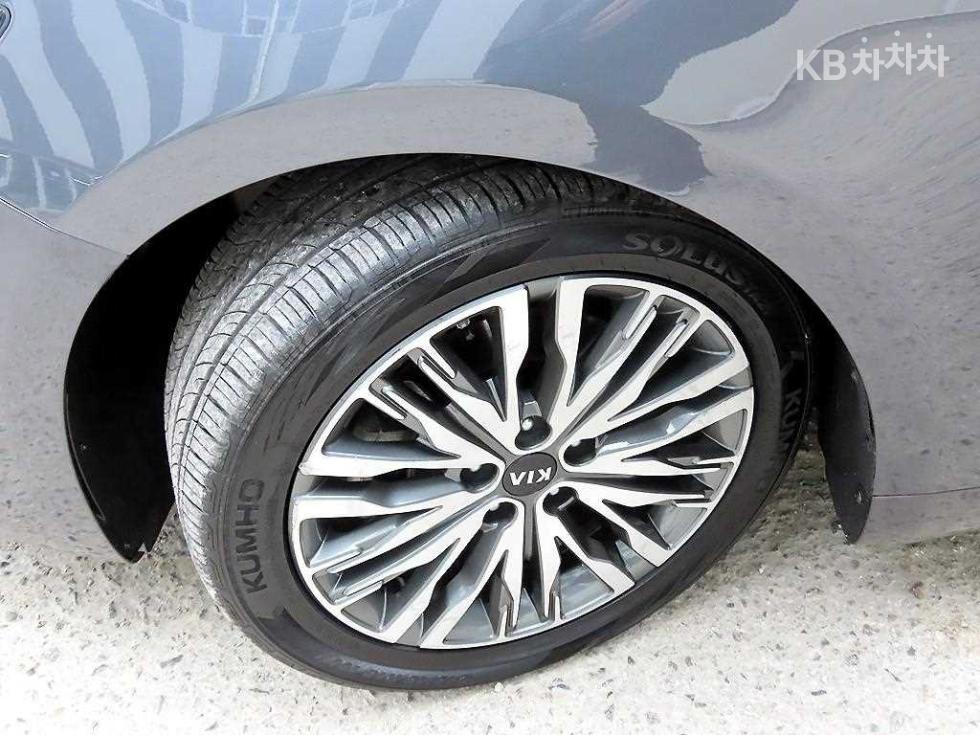 2020 - kia k7