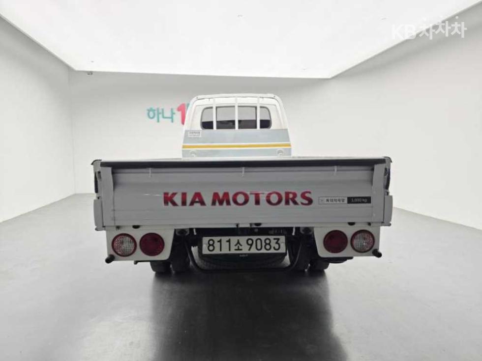 2021 - kia bongo iii