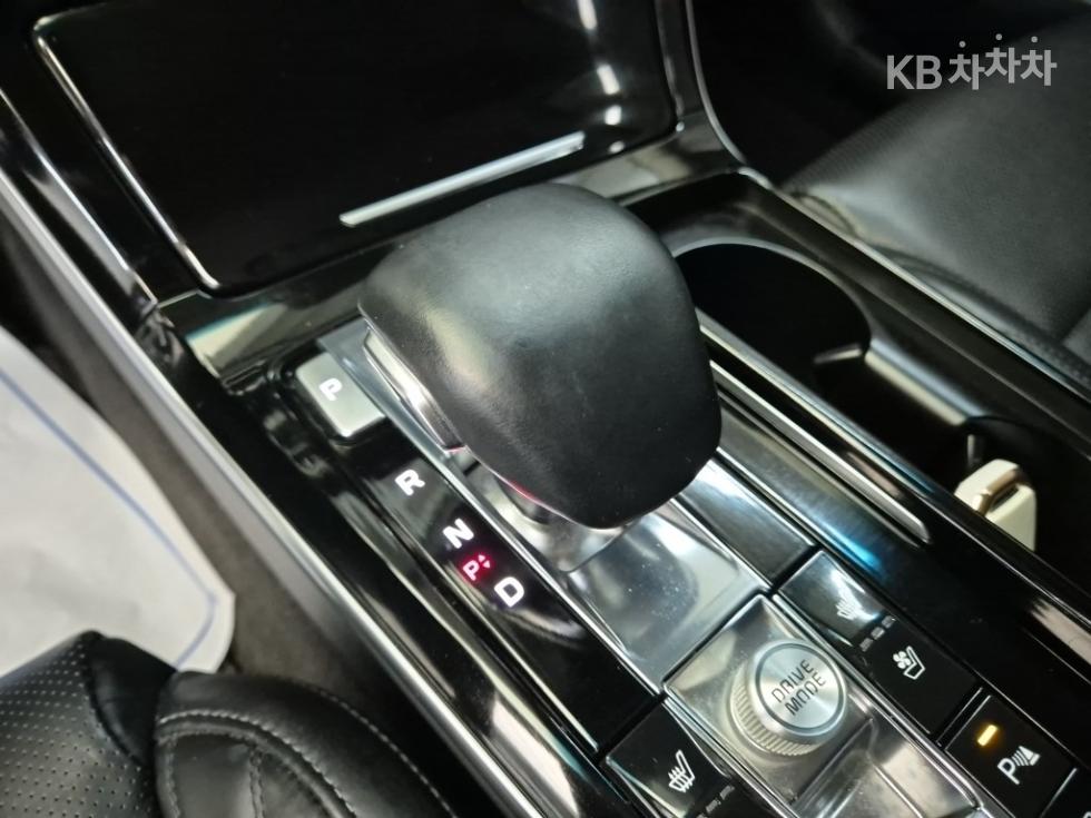 2020 - kia k7
