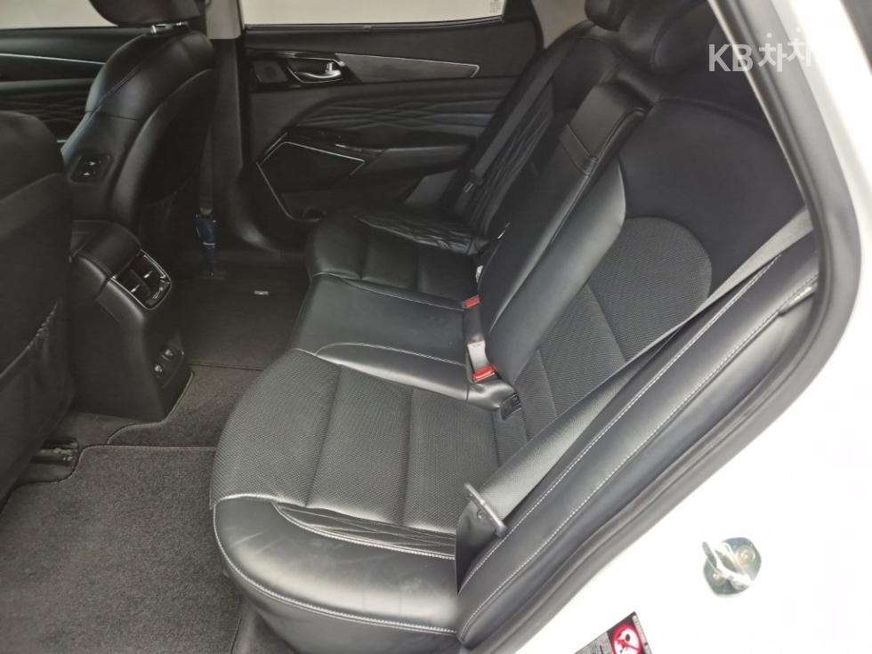 2020 - kia k7