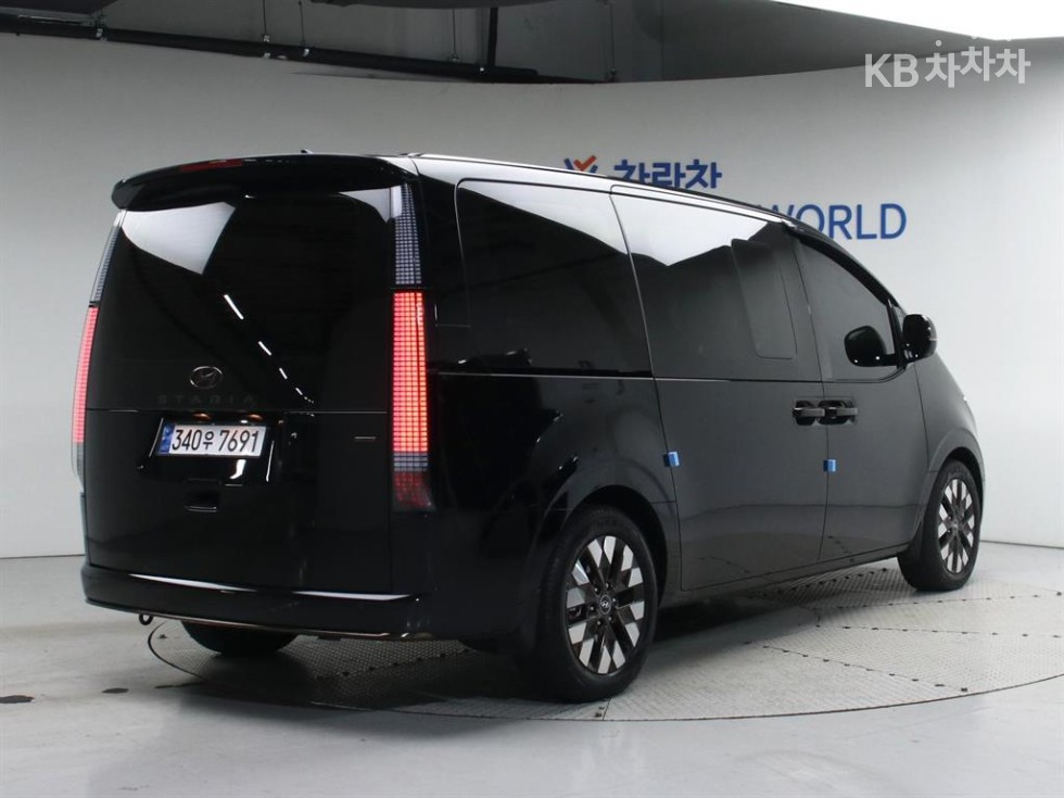 Hyundai Staria — miniaturë 2