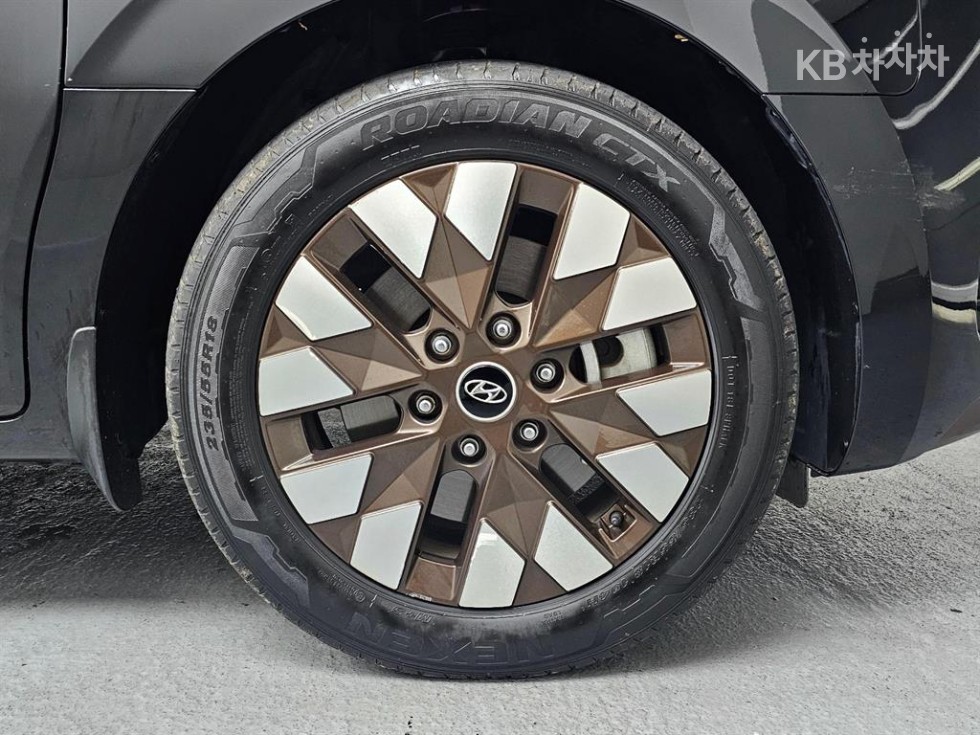 Hyundai Staria — miniaturë 5