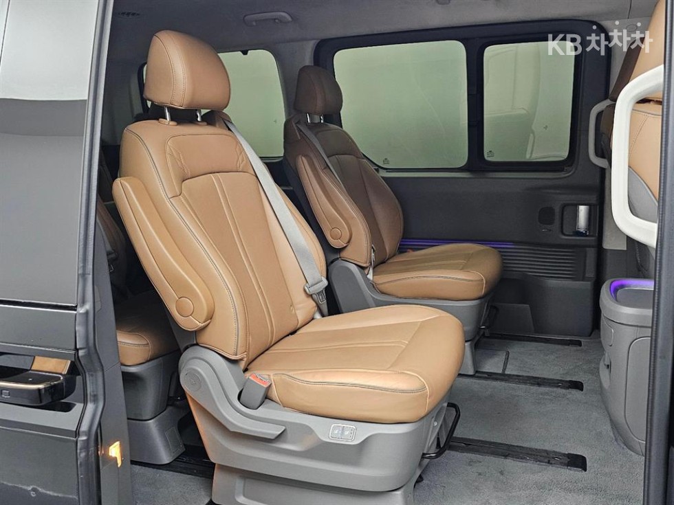 Hyundai Staria — miniaturë 12