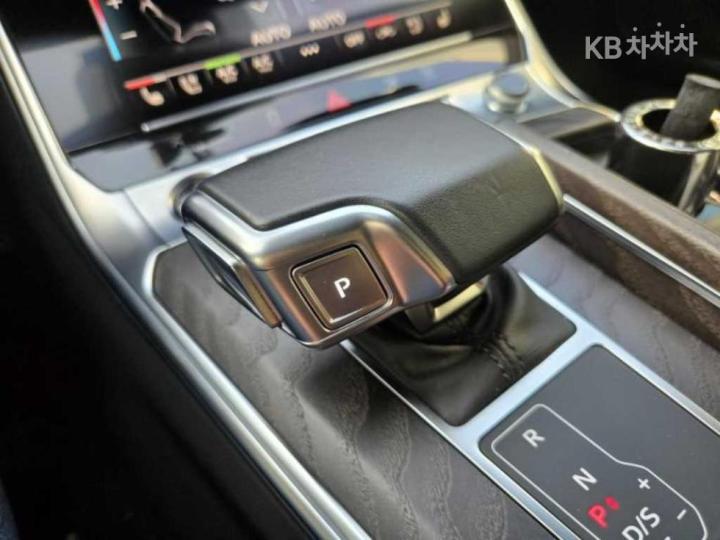 Audi A6 C8 45 TFSI Quattro Premium 8