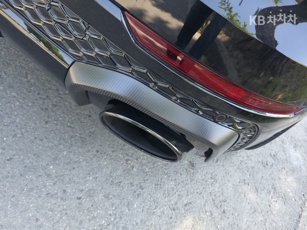 Audi RS Q8 — miniaturë 9