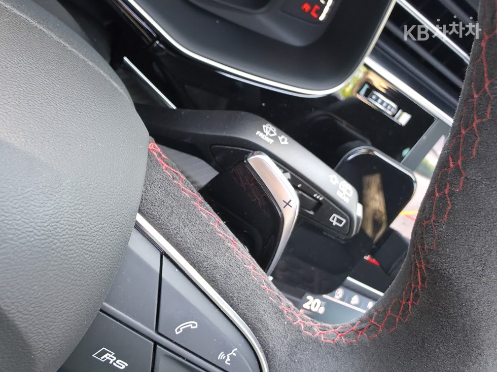 Audi RS Q8 — miniaturë 17