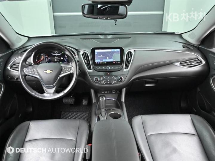 Chevrolet Malibu Hybrid 1.8 Hybrid LT Deluxe 8