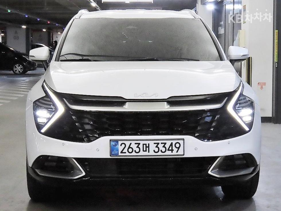 2022 - kia sportage