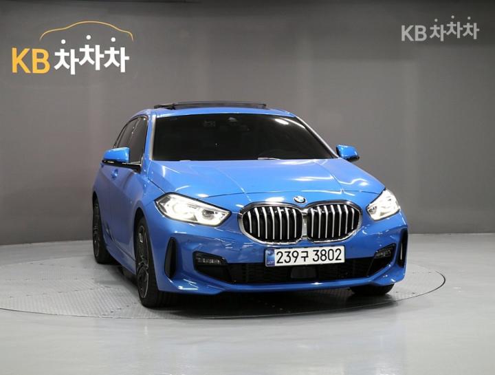 BMW 1 Series F40 120i M Sport 3