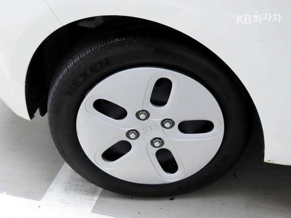 2020 - kia ray