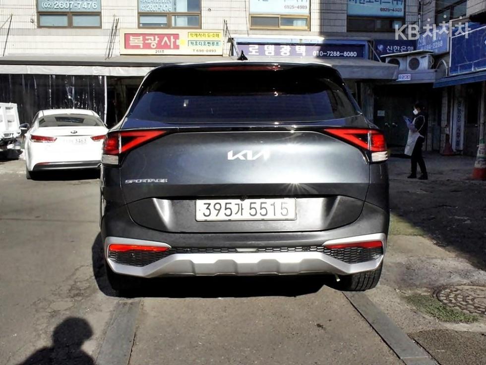 2023 - kia sportage