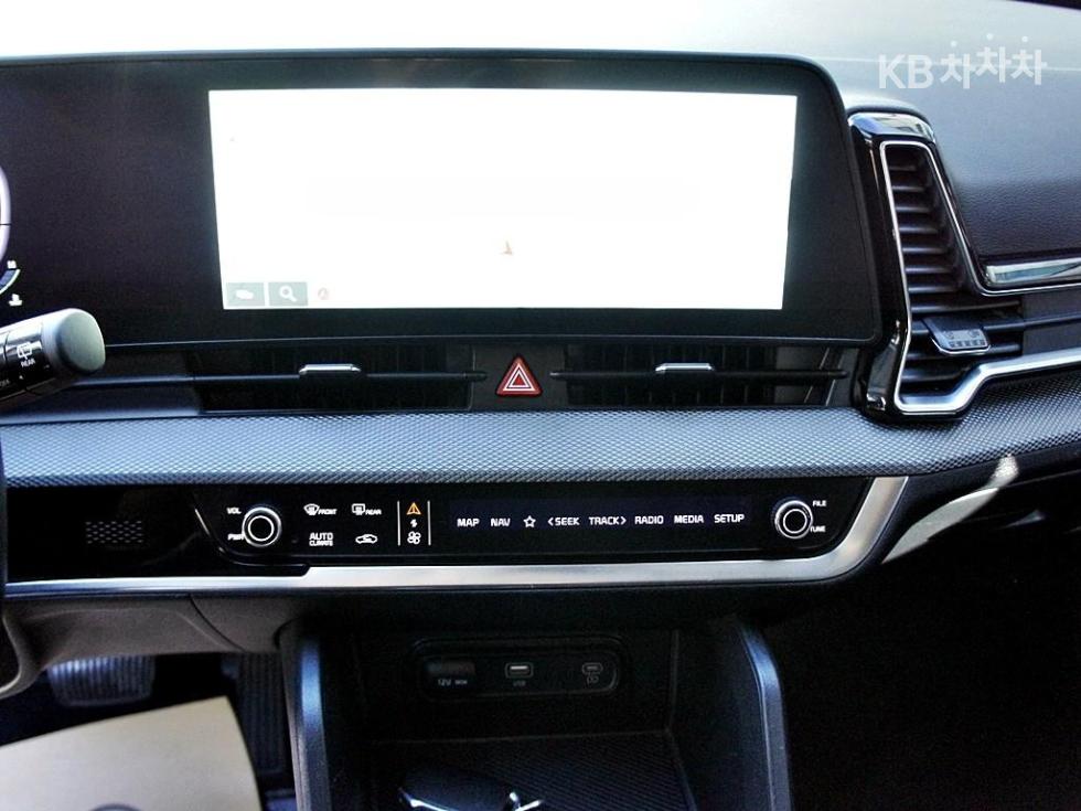 2023 - kia sportage