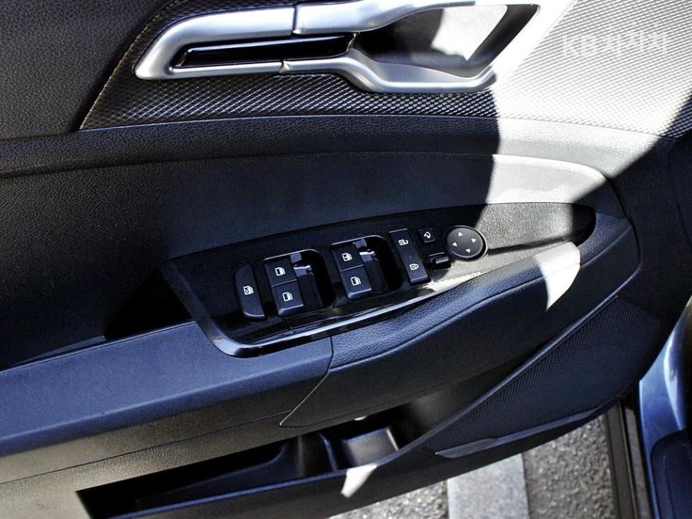 2023 - kia sportage