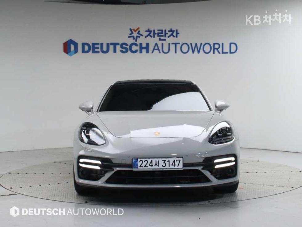 Porsche Panamera — miniaturë 3
