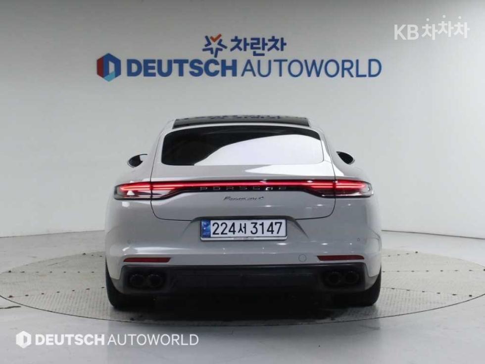 Porsche Panamera — miniaturë 4