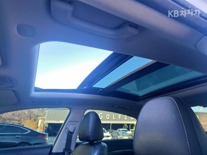 Hyundai i40 Saloon 2.0 GDI MODERN 10