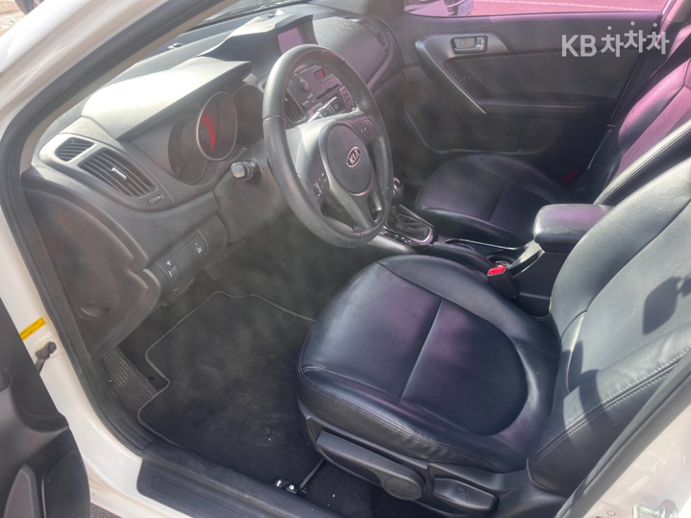 2011 - kia forte