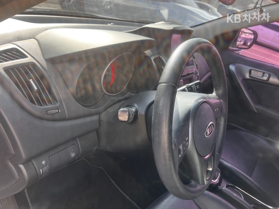 2011 - kia forte