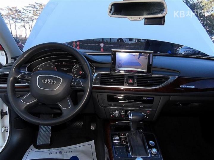 Audi A6 NEW 3.0 TFSI Quattro C6 8