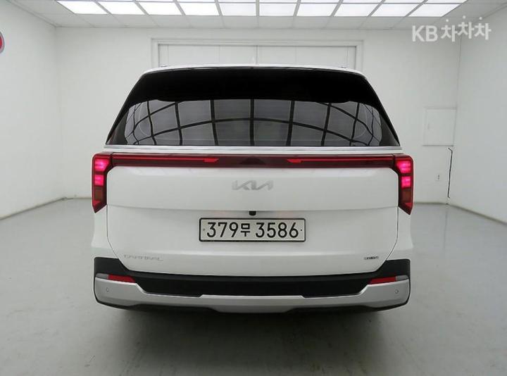 Kia Carnival Hybrid 1.6 HEV Prestige 4