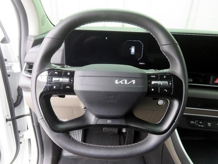 Kia Carnival Hybrid 1.6 HEV Prestige 10