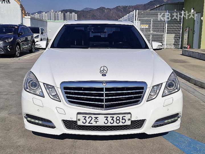 Mercedes-Benz E-Class New E220 CDI Avantgarde W212