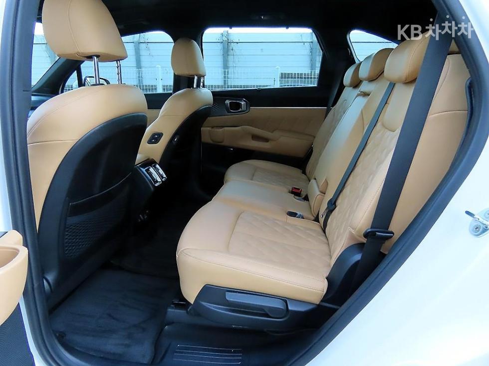 2022 - kia sorento