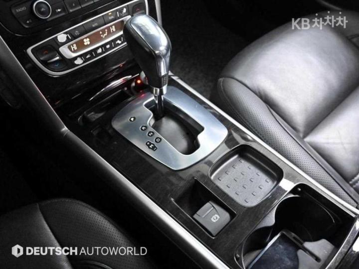 Renault SM5 New Platinum LE Base Type 10