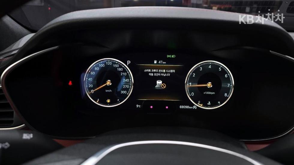 2022 Genesis G70 photo
