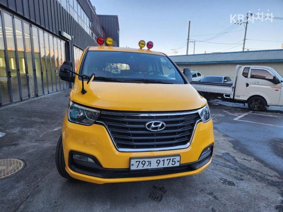 Hyundai Grand Starex