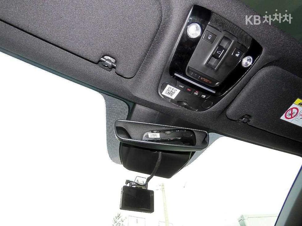 2021 - kia sorento