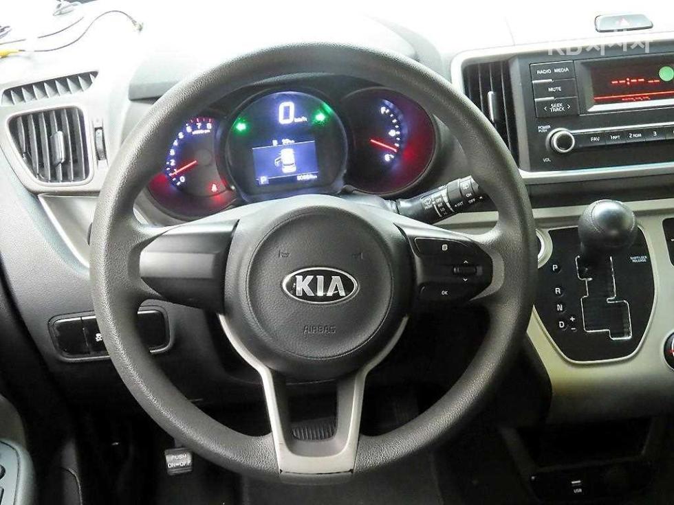 2020 - kia ray