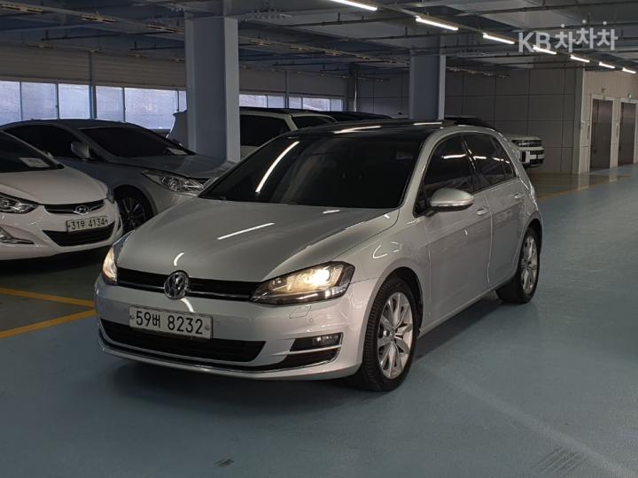 Volkswagen Golf 2.0 TDI MK7 4