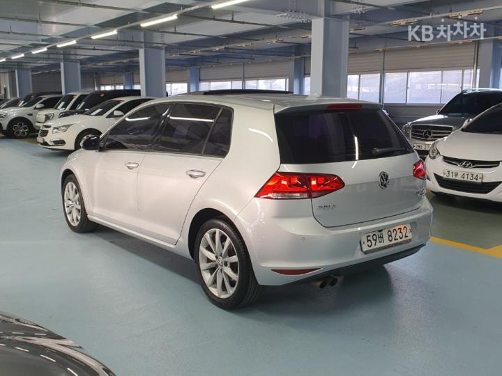 Volkswagen Golf 2.0 TDI MK7 7