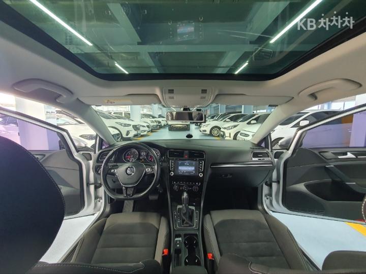 Volkswagen Golf 2.0 TDI MK7 10