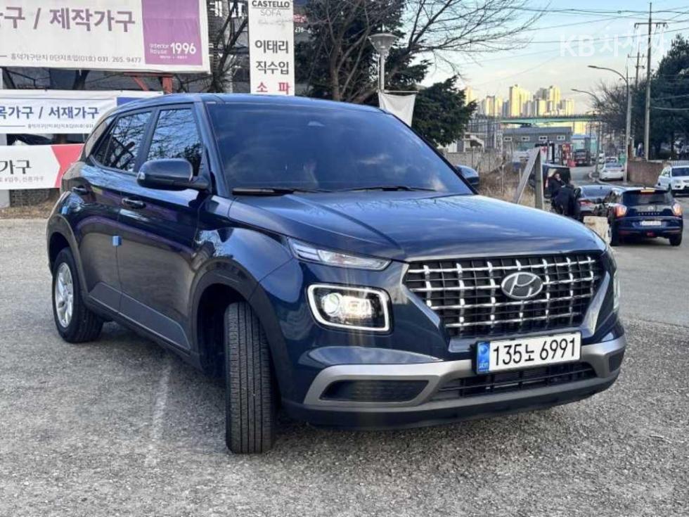 Hyundai Venue