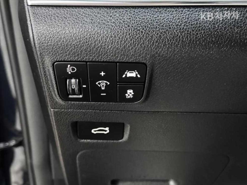 2020 - kia k5