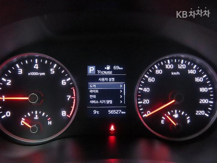 Kia Stonic Gasoline 1.4 MPI Trendy 9